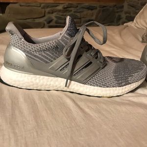 UltraBoost Never Worn Mens Sneakers
